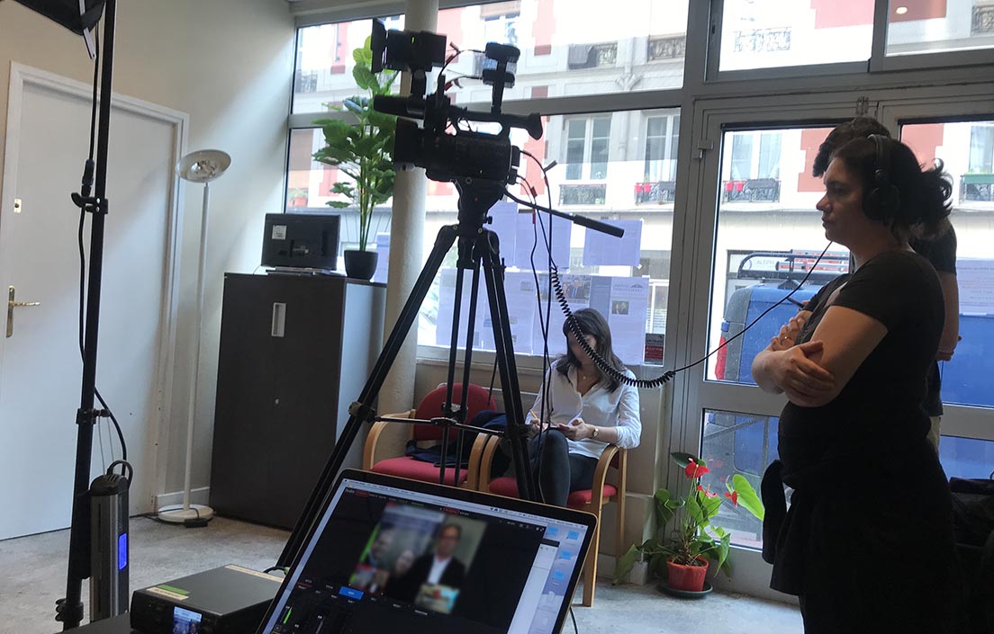 Nous nous déplaçons sur le lieu de votre événement ou dans les locaux de votre entreprise.